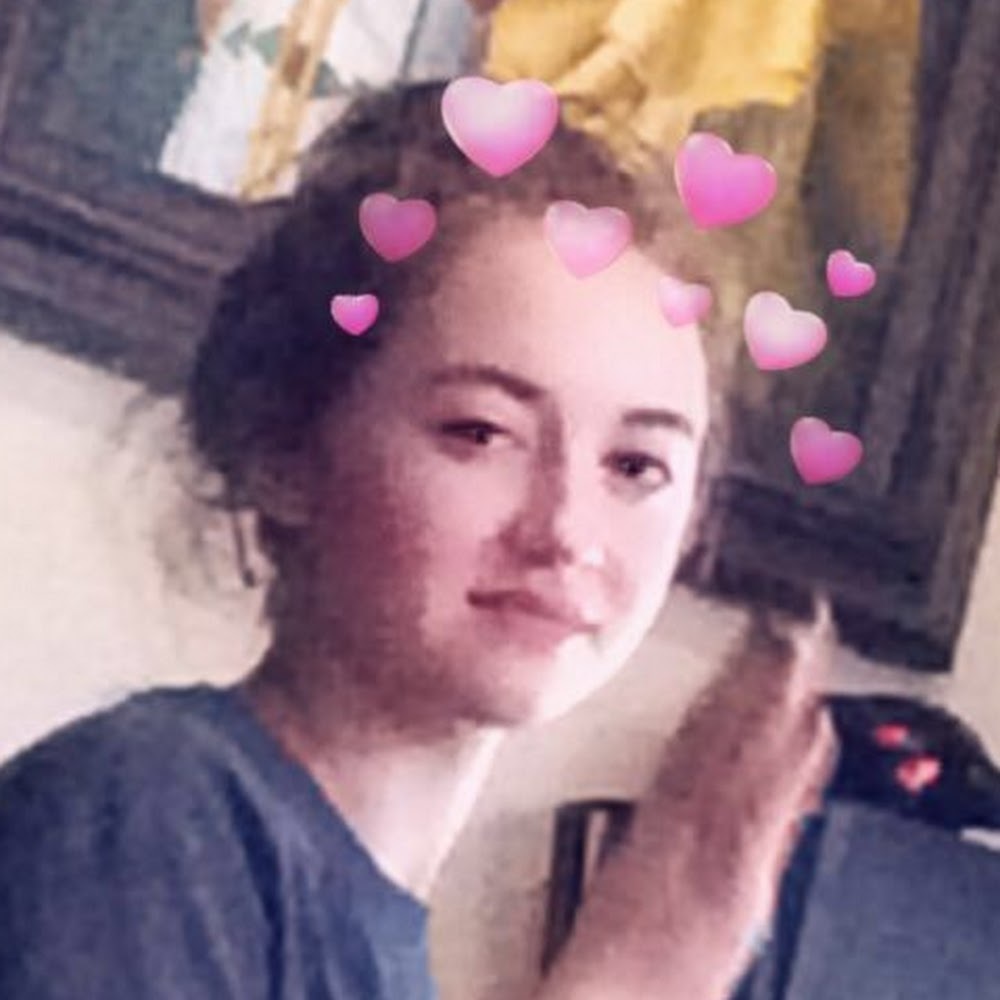 Meet your Posher, Lily